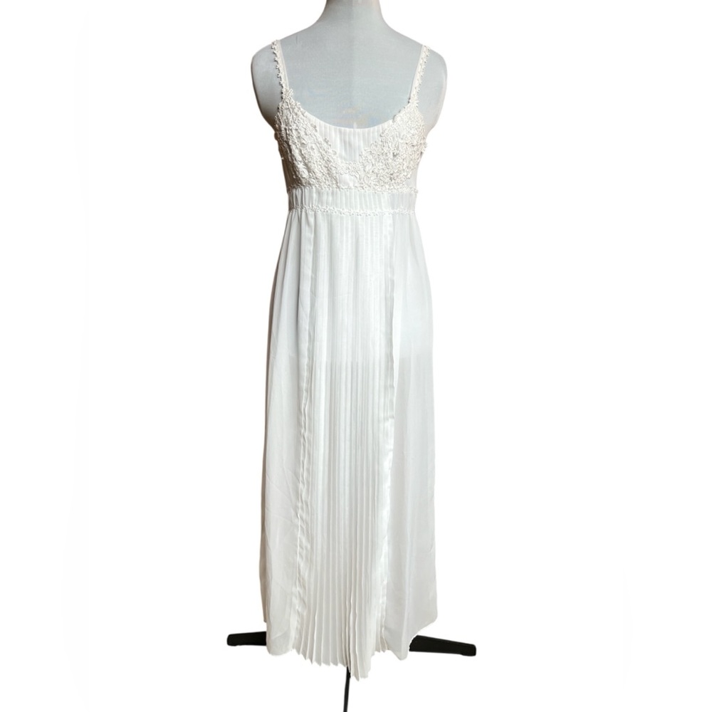 Vintage 1990’s Flora Nikrooz White Chiffon Nightgown Size Small - Picture 3 of 10